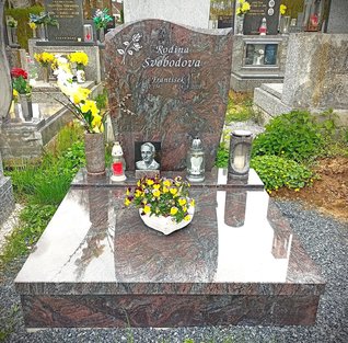 Hroby relaizované naší Pohřební službou Pavel ŠKAREK
